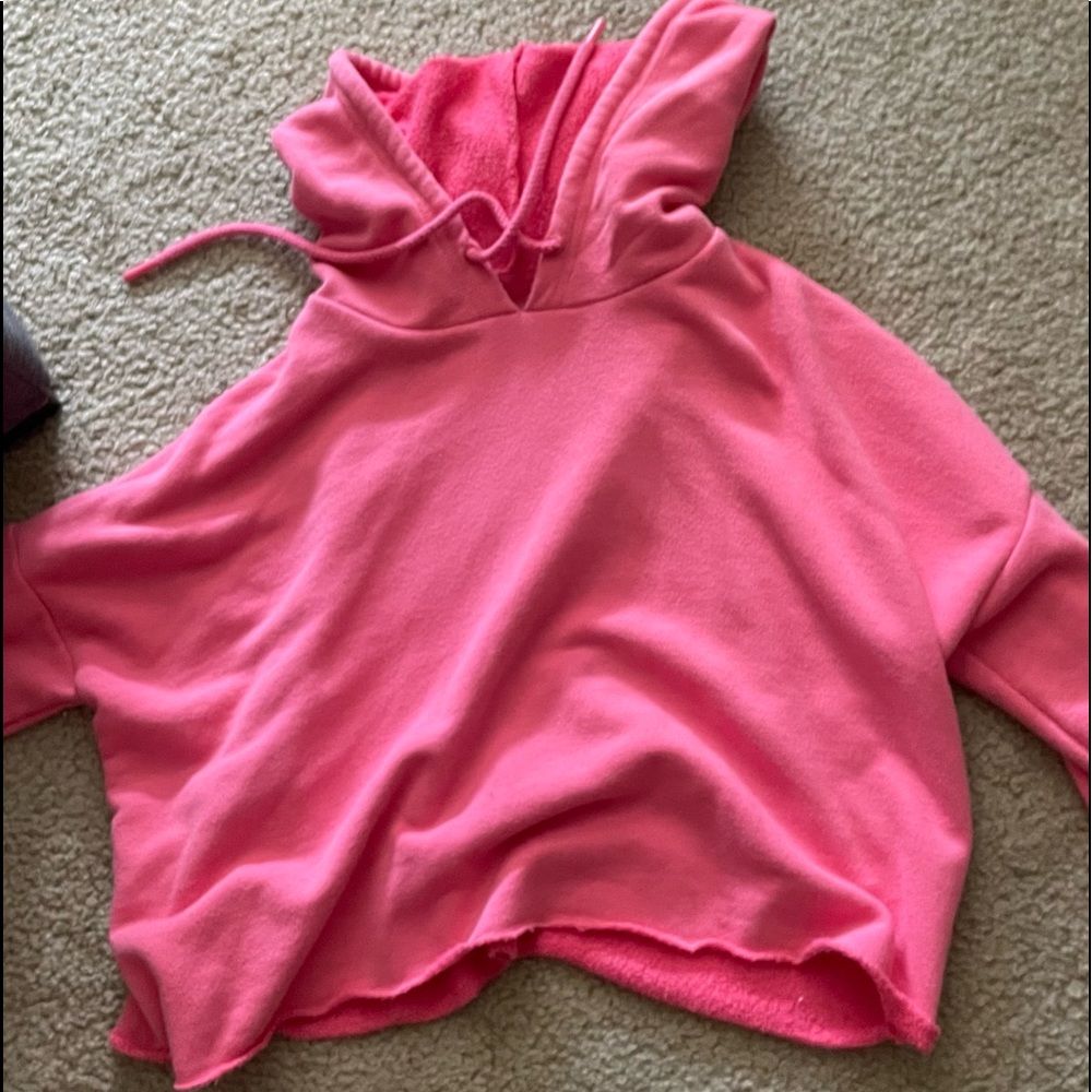 cropped hoodie